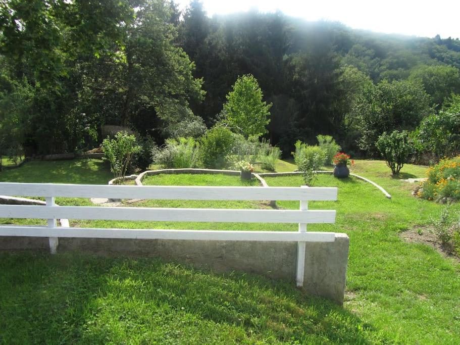Confortable Maison A La Campagne Les Fougeres Экстерьер фото